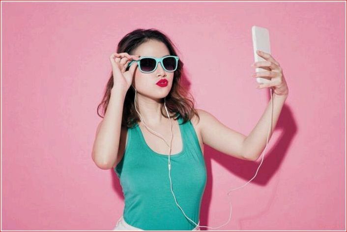 short compliments to a girl, in your own words