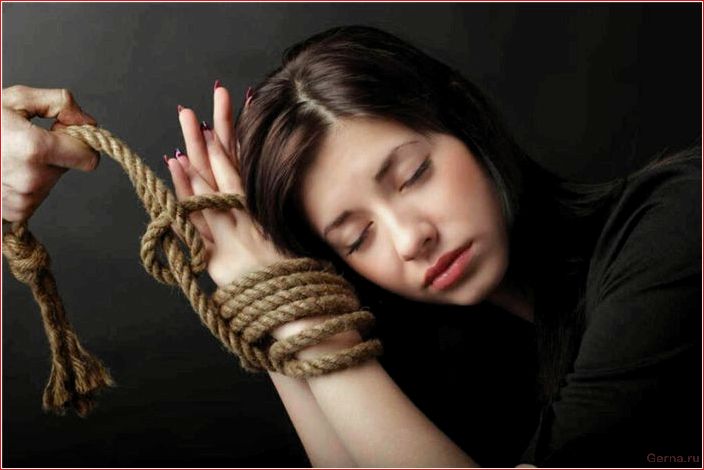 girl, told, left, abusive, relationship