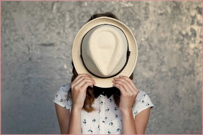 help, ignoring, girl, fooling, head