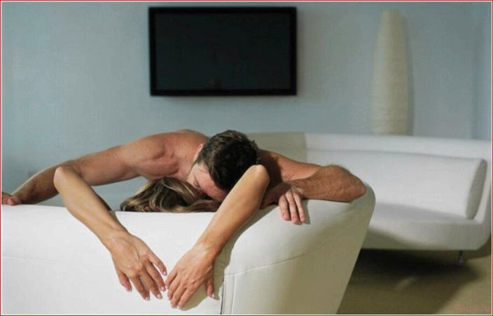Совместный просмотр романтических комедий может укрепить брак joint, viewing, romantic, comedies