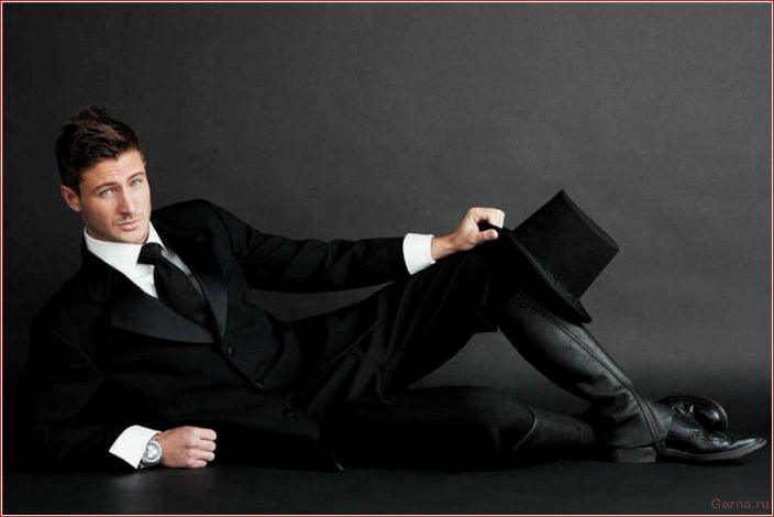 gentleman, ordinary, looking, man, large