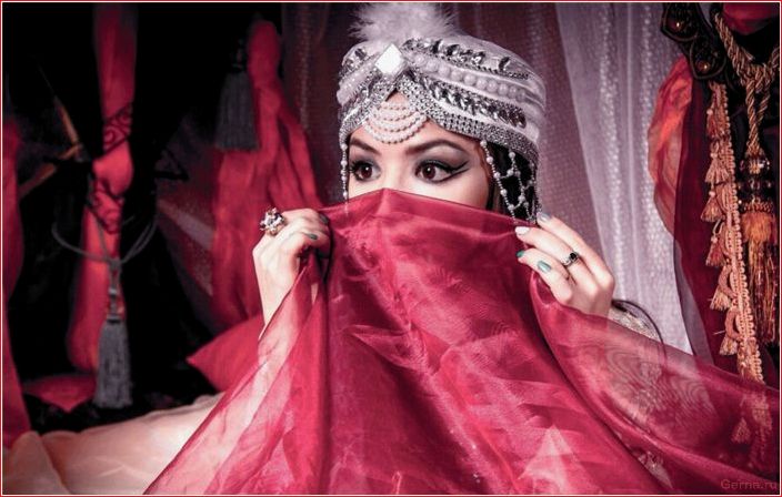 beautiful, Arab, women, secrets, given