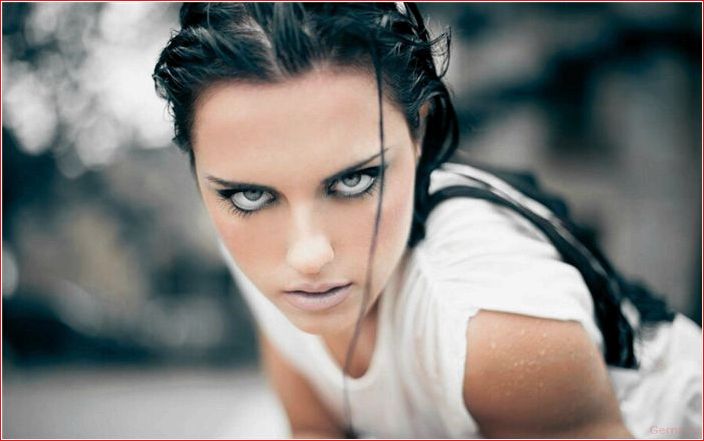 easily accessible, woman, dangerous, predator, searching