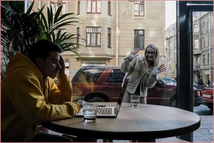Как подойти и познакомиться с мужчиной первой: полезные советы. come up, meet, man, first, useful