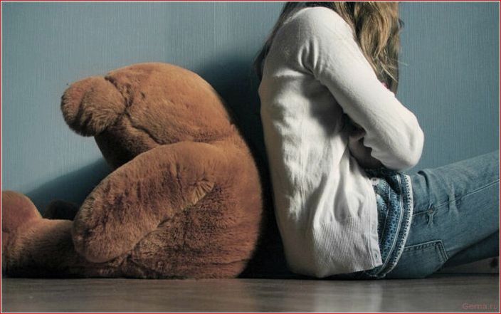 Почему девушка постоянно обижается по пустякам и так ли это? girl, constantly, offended, by trifles