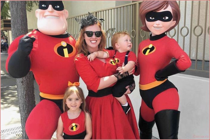 Familie, besessen, mit, Disneyland, Besuche, jeder